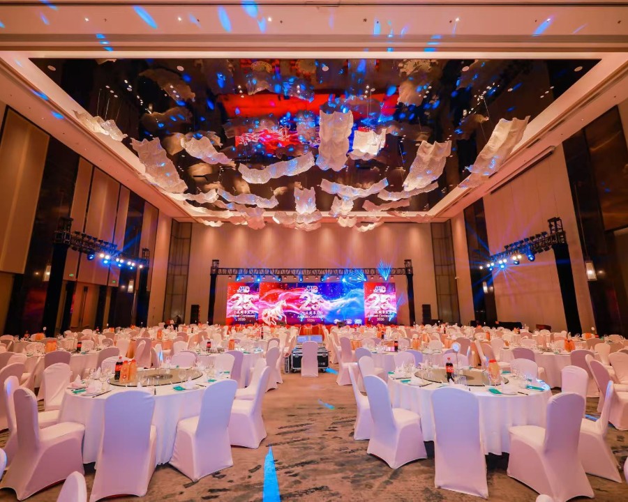 美馨卫生用品2026年会盛典 700人，嘉兴平湖铂尔曼酒店