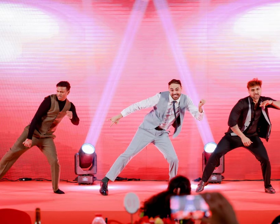 美馨卫生用品2026年会盛典 700人，嘉兴平湖铂尔曼酒店